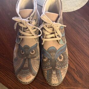 Goby Owl Design Ankle Boots